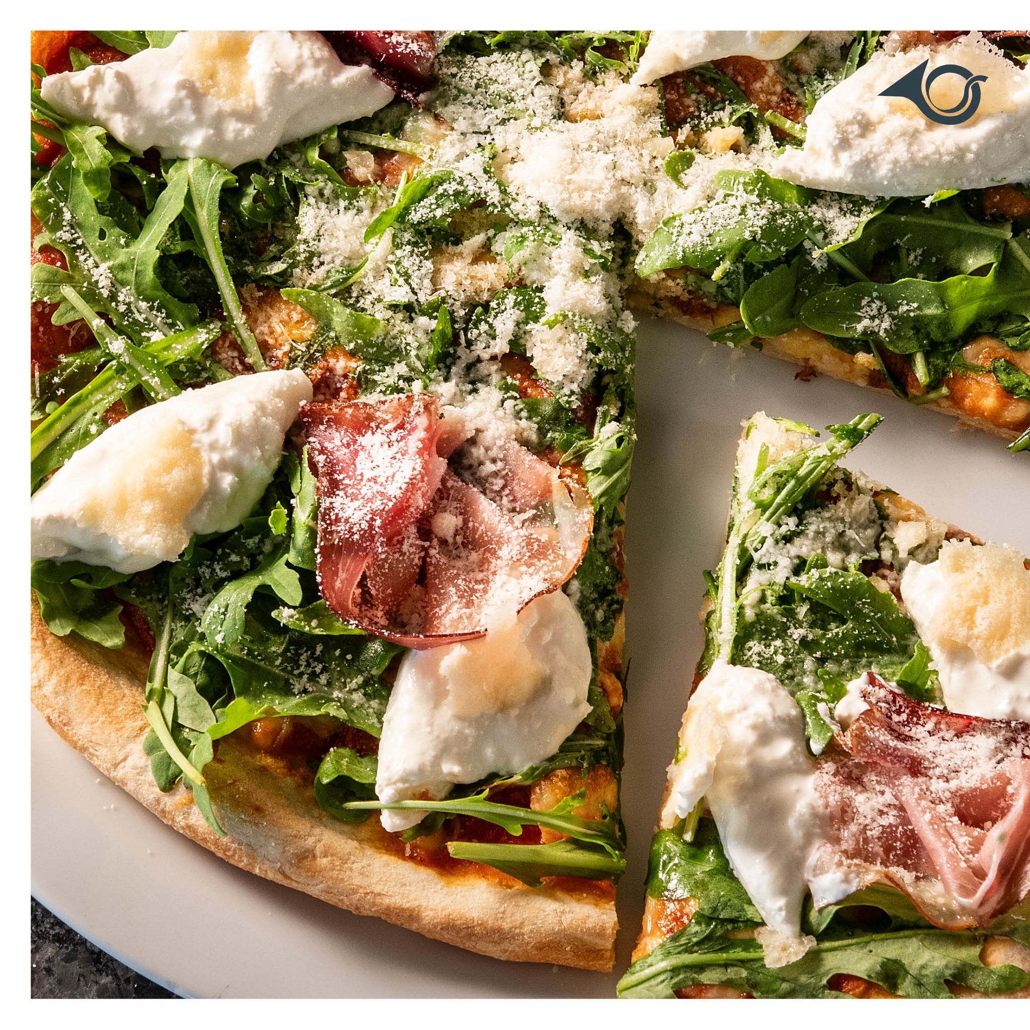 Che Gusto ✨ 🇮🇹
Nachdem wir direkt am Meer der Tiroler liegen, liegt es auch nahe, dass ihr bei uns mit echt italienischer Pizza verwöhnt werdet. Darüber hinaus gibt’s an der PostBAR ab 1. Mai ein neues Highlight: Sushi vom Meister aus Japan!

#postbar #postbarbistro #postamsee #postamseeachensee #seeyouthere #bergundsee #tirol #austria #achensee #bestoftirol #ilovetirol #visitaustria #visittyrol …